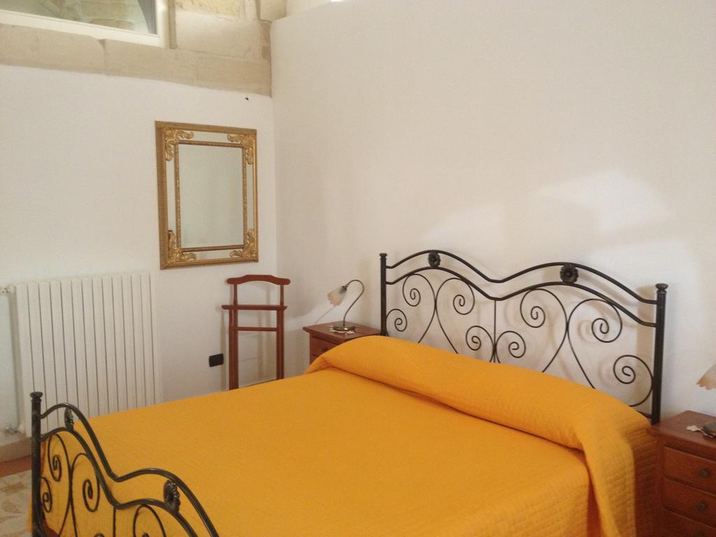 Casa Vacanze B&B Regina Maria เลชเช ห้อง รูปภาพ